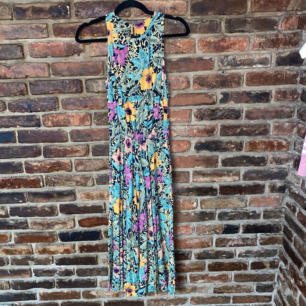 E.D. Michaels Vintage Floral Sleeveless Pleated Maxi Dress Women's
